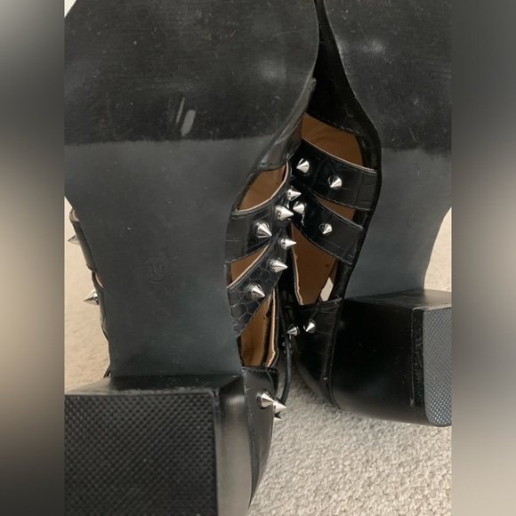 Black studded strappy heeled booties - Picture 6 of 8